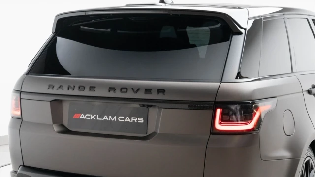 Land Rover Range Rover Sport (71 Reg) 3.0 P400 HST Image 8