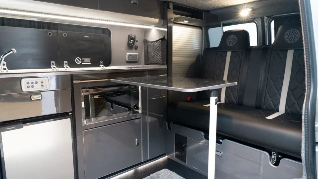 Volkswagen Transporter (19 Reg) T28 2.0TDI Highline (Camper) Image 5