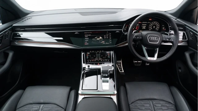 Audi RSQ8 (74 Reg) 4.0TFSI V8 Quattro (Launch Edition) Image 2