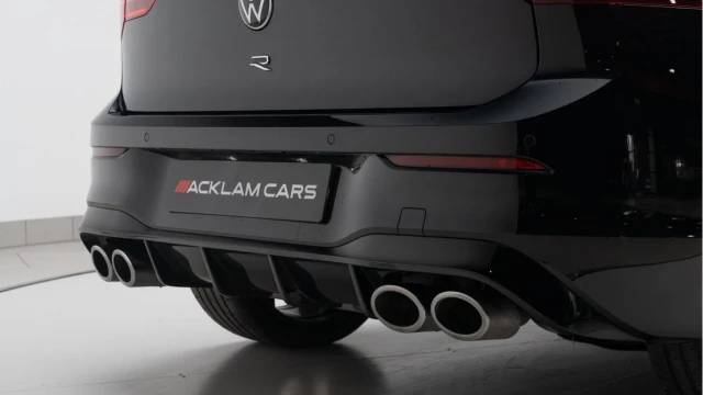Volkswagen Golf (23 Reg) R 2.0TSI 4Motion Image 8