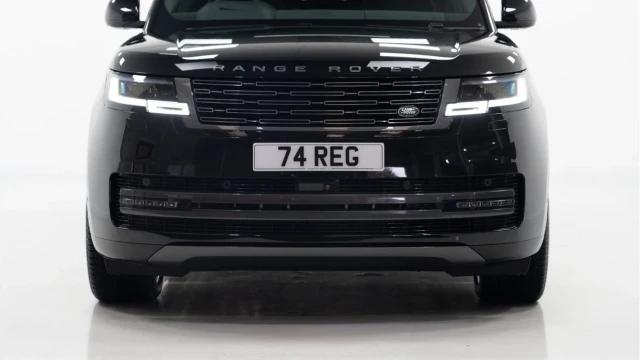 Land Rover Range Rover (74 Reg) 3.0 D350 Autobiography LWB 7 Seat (VAT Q) Image 5