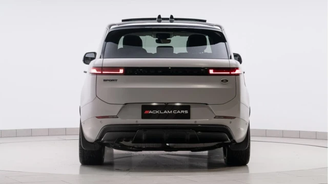 Land Rover Range Rover Sport (23 Reg) 3.0 D300 Dynamic SE (Satin PPF) Image 4
