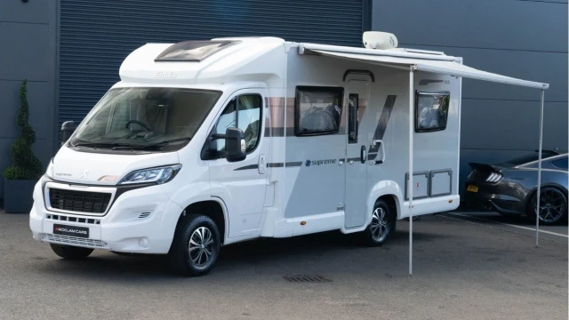 Elddis Supreme 155 (21 Reg) 2.2D (4 Berth) Image 2