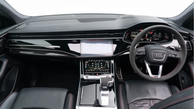 Audi RSQ8 (72 Reg) 4.0TFSI V8 Vorsprung Quattro Image 2