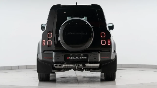 Land Rover Defender (25 Reg) 90 3.0 D250 S Hard Top Commercial (3 Seat) (+VAT) Image 6