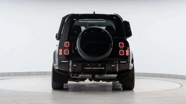 Land Rover Defender (74 Reg) 110 3.0 D350 X-Dynamic HSE (Bespoke) (VAT Q) Image 6