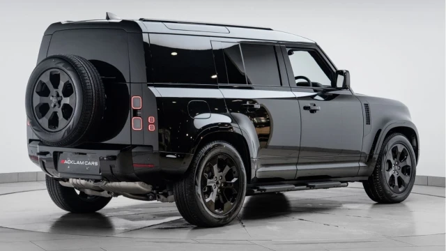 Land Rover Defender (75 Reg) 110 3.0 D350 X-Dynamic HSE Hard Top Commercial (3 Seat) (+VAT) Image 7