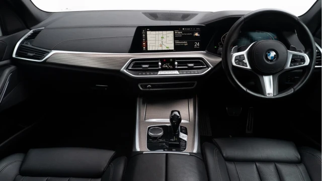 BMW X5 (21 Reg) 3.0 30D M Sport xDrive Image 2