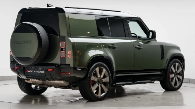 Land Rover Defender (75 Reg) 110 3.0 D350 X Hard Top Commercial Hard Top Commercial (+VAT) Image 8