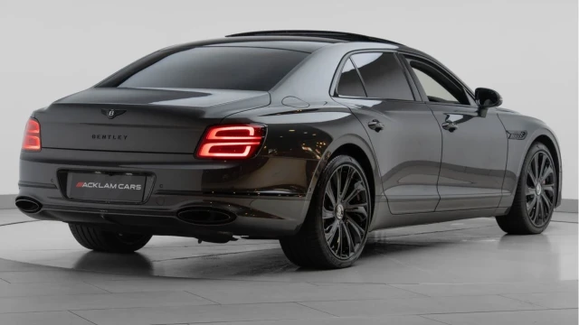 Bentley Flying Spur Mulliner (73 Reg) 6.0 W12 (Blackline) Image 6