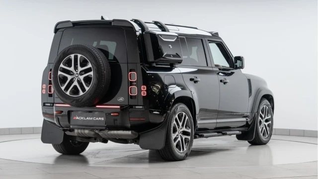 Land Rover Defender (23 Reg) 110 3.0 D300 X (7 Seat) Image 6
