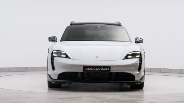 Porsche Taycan (72 Reg) Turbo Cross Turismo Image 4