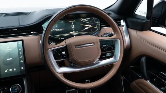 Land Rover Range Rover (23 Reg) 3.0 D350 Autobiography (Shadow Pack) Image 7