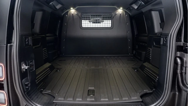 Land Rover Defender (75 Reg) 110 3.0 D250 S Hard Top Commercial (+VAT) Image 4