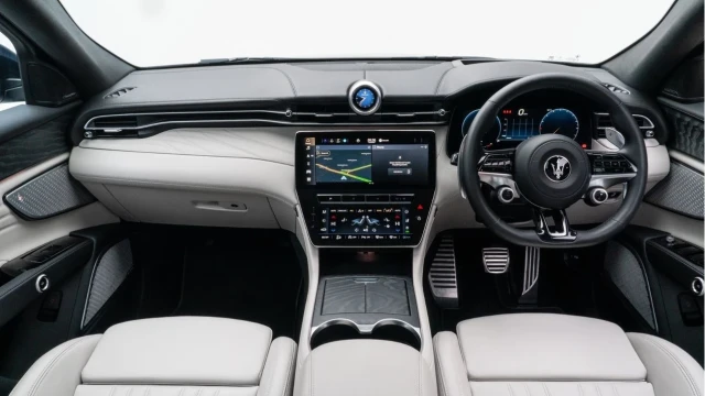 Maserati Grecale (73 Reg) 2.0 Modena Hybrid Image 2
