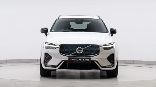 Volvo XC60 (22 Reg) 2.0 B4 R-Design Pro AWD Image 7