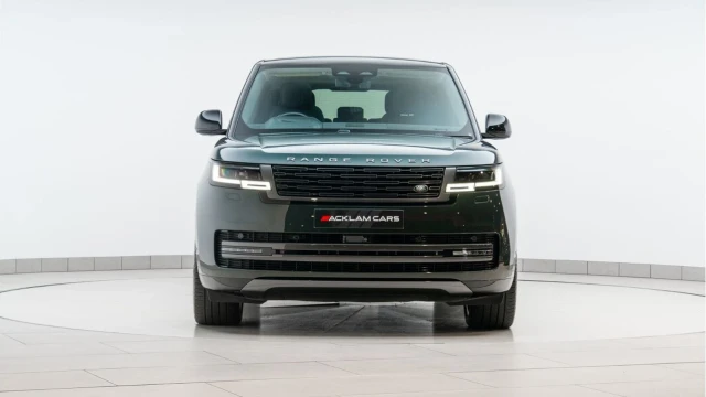 Land Rover Range Rover (72 Reg) 3.0 D350 HSE (Shadow Pack) Image 7