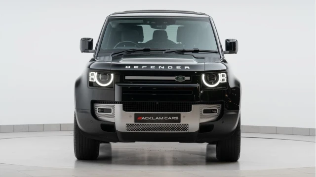 Land Rover Defender (23 Reg) 90 3.0 D250 HSE Image 7