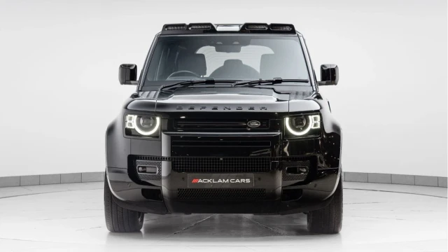 Land Rover Defender (24 Reg) 110 3.0 D300 X-Dynamic HSE (Bespoke) Image 4
