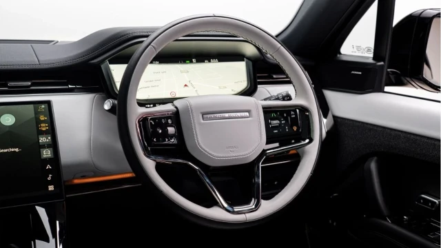 Land Rover Range Rover Sport (25 Reg) 3.0 P460e Edition Hybrid Image 8