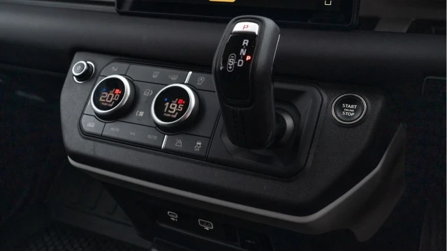 Land Rover Defender (24 Reg) 90 3.0 D250 Hard Top Commercial (3 Seat) (Bespoke) (+VAT) Image 5