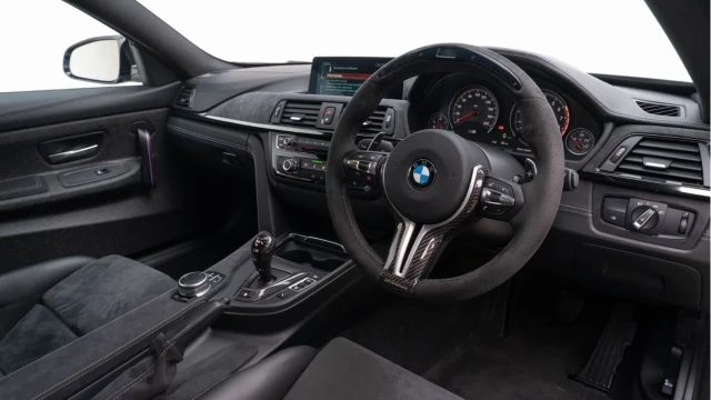BMW M4 (67 Reg) 3.0 DTM Champion Edition Image 2