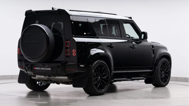 Land Rover Defender (74 Reg) 110 3.0 D350 X-Dynamic HSE (Bespoke) Image 3