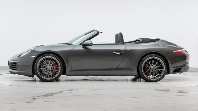 Porsche 911 (16 Reg) 3.0 Carrera S Convertible Image 8