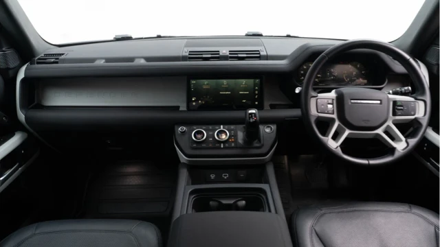 Land Rover Defender (73 Reg) 110 3.0 D250 XS Edition (Bespoke) Image 2