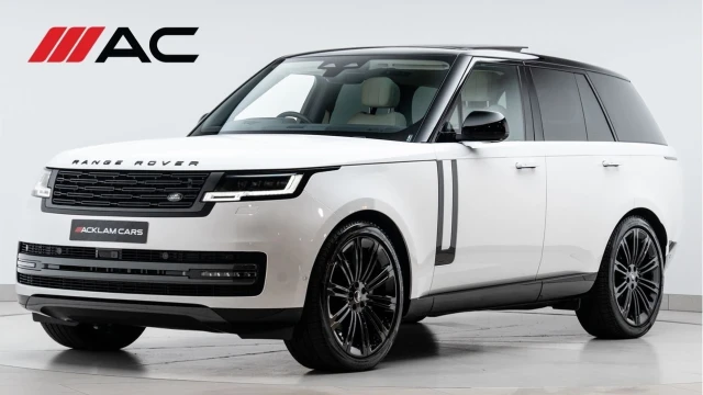 Land Rover Range Rover (74 Reg) 3.0 D350 SE (Shadow) Image 1