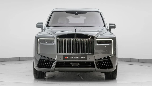 Rolls-Royce Cullinan (74 Reg) 6.7 V12 Black Badge Series II Image 5