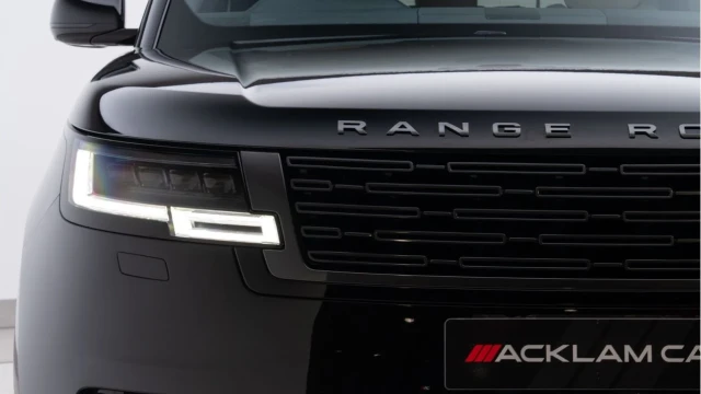 Land Rover Range Rover (73 Reg) 3.0 D300 SE (Shadow Pack) Image 8