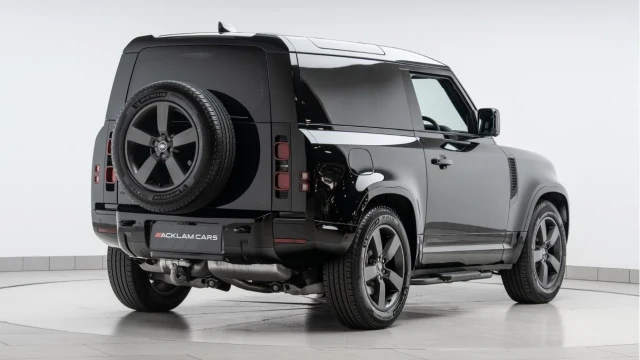 Land Rover Defender (25 Reg) 90 3.0 D350 X-Dynamic HSE Hard Top Commercial (3 Seat) (+VAT) Image 8