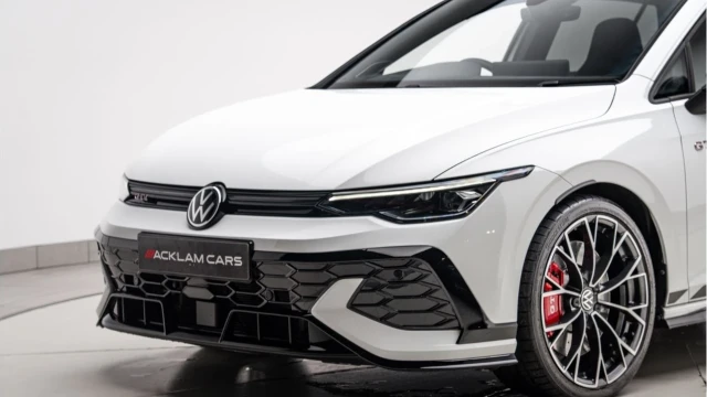 Volkswagen Golf (74 Reg) 2.0TSI Clubsport DSG (Mk8.5) Image 8