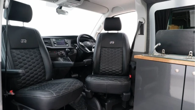 Volkswagen Transporter (21 Reg) T30 2.0TDI Highline DSG  (Camper) Image 3