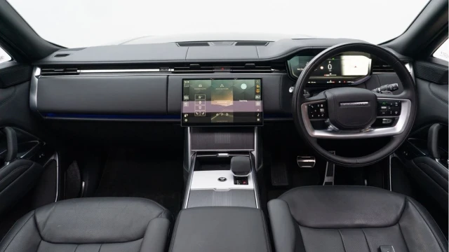 Land Rover Range Rover (24 Reg) 3.0 D350 Autobiography (Shadow) Image 2