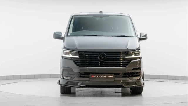 Volkswagen Transporter (24 Reg) 2.0TDI T32 Kombi Highline DSG (5 Seat) (Bespoke URBAN) (No VAT) Image 7
