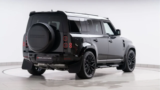 Land Rover Defender (25 Reg) 110 3.0 D350 X-Dynamic HSE (7 Seat) (Bespoke) Image 5