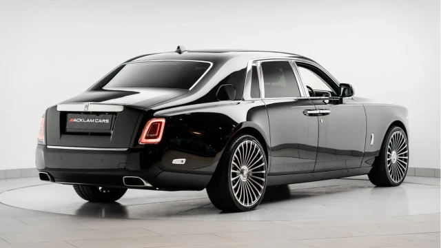 Rolls-Royce Phantom (71 Reg) 6.7 V12 Image 7