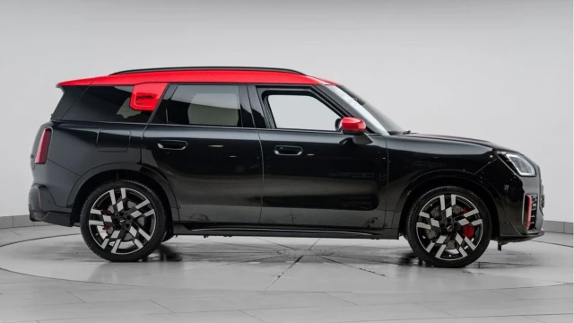 MINI Countryman (74 Reg) 2.0 JCW All 4 (Level 3) Image 5