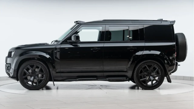 Land Rover Defender (74 Reg) 110 3.0 D350 X-Dynamic HSE Hard Top (5 Seat URBAN) (+VAT) Image 6