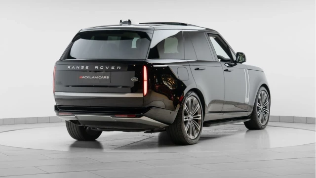 Land Rover Range Rover (23 Reg) 3.0 D350 Autobiography Image 6