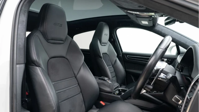 Porsche Cayenne (70 Reg) 4.0 V8 GTS Coupe Image 3
