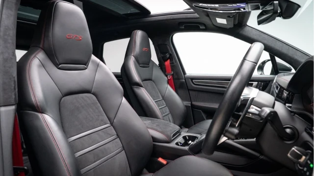 Porsche Cayenne (23 Reg) 4.0 V8 GTS Image 3