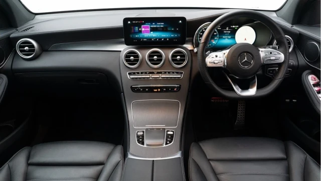 Mercedes-Benz GLC Class (71 Reg) GLC300 E 2.0 AMG Line Premium Plus 4Matic Coupe Hybrid Image 2