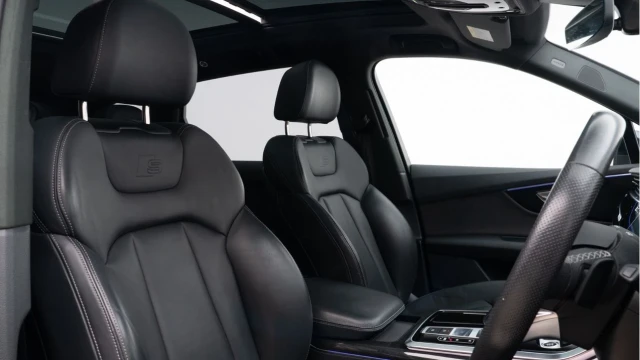 Audi Q7 (21 Reg) 3.0 50TDI S-Line Black Edition Quattro Image 3