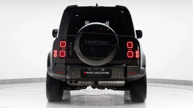 Land Rover Defender (24 Reg) 90 3.0 D250 Hard Top Commercial (3 Seat) (No VAT) Image 7
