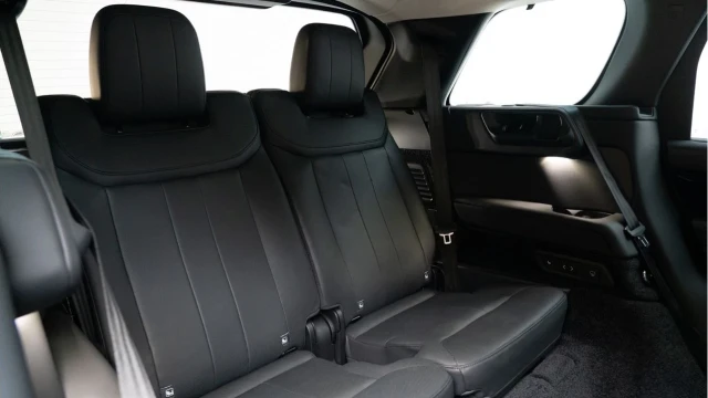 Land Rover Range Rover (74 Reg) 3.0 D350 Autobiography LWB (7 Seat) Image 4