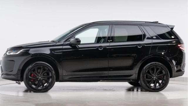 Land Rover Discovery Sport (69 Reg) 1.5 P300e R-Dynamic SE Hybrid (VAT Q) Image 4