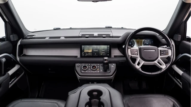 Land Rover Defender (21 Reg) 90 3.0 D250 First Edition (6 Seat) (Bespoke) Image 2